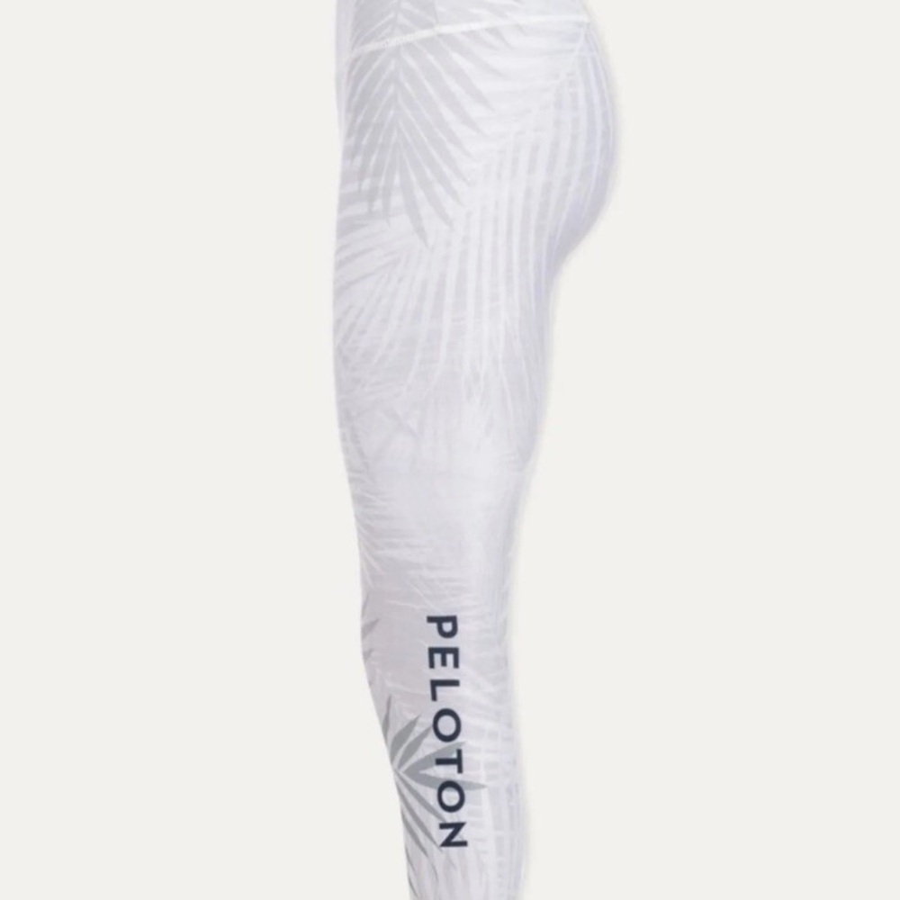 Peloton WITH high waisted crop